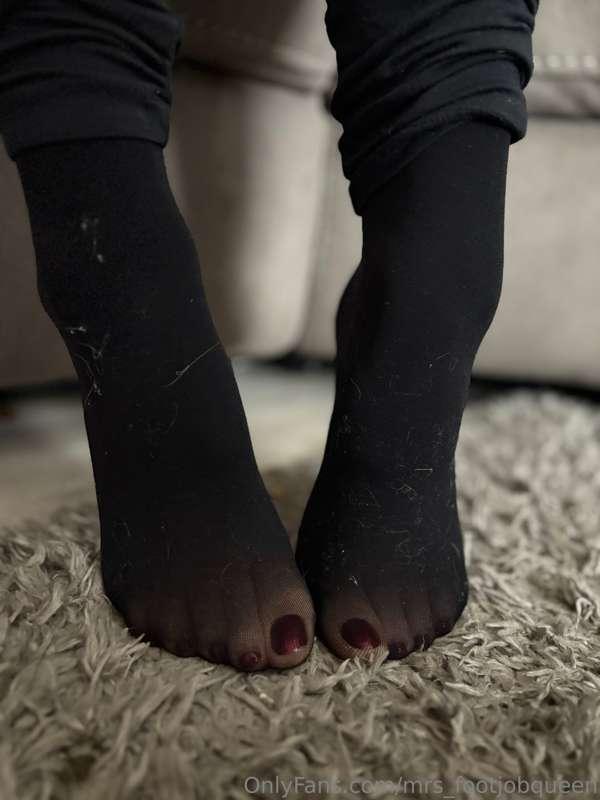 mrs_footjobqueen image #7