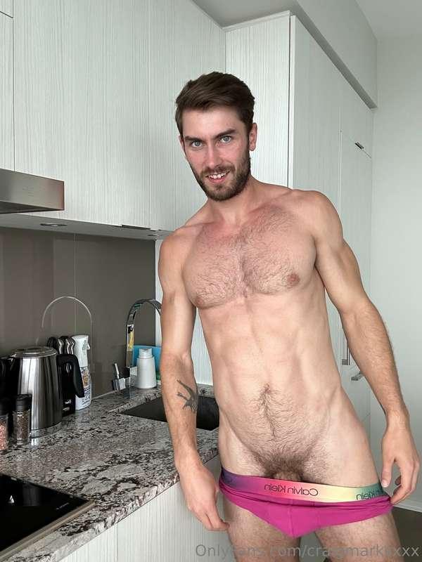 Wanna taste my sausage?😛