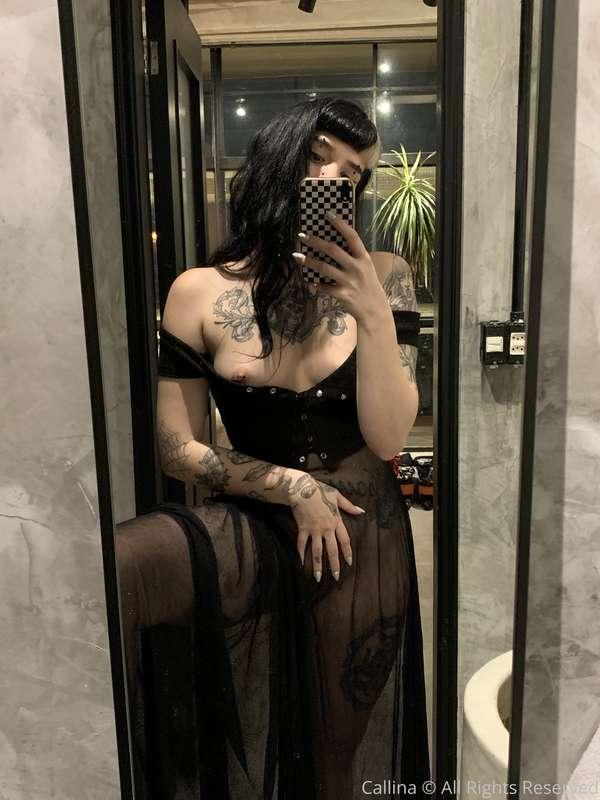 Tipo 5$ if you like to see me playing in this bathroom Hihi ..