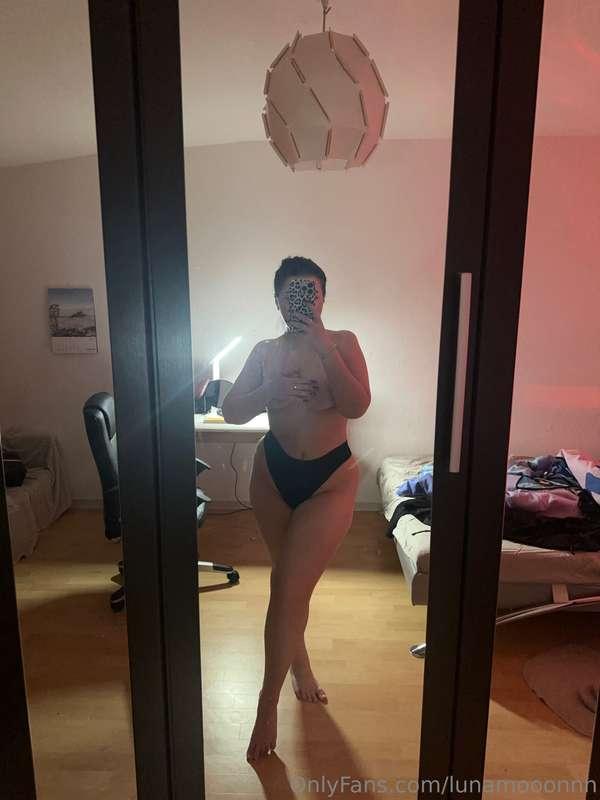 how do you like to spend your evenings?😈💋