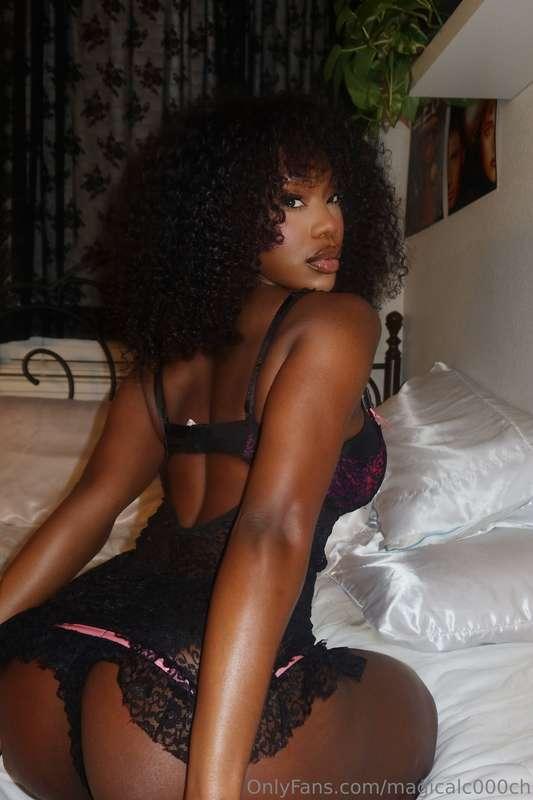 who wants to play with me just like this ? 😍😍