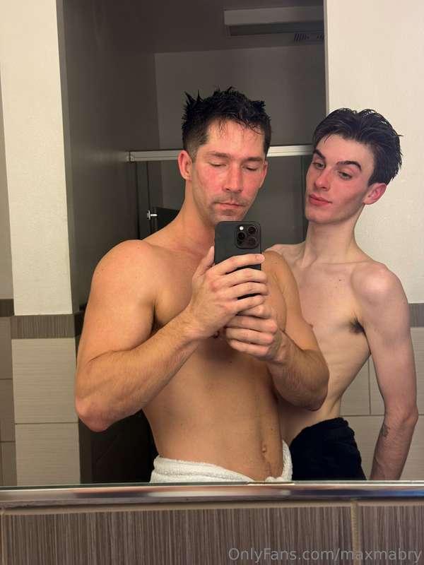 live show on Sunday at 12:00pm PST with @eddiepatrickxxx we ..