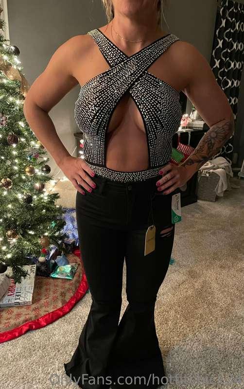 Let’s take a poll on this outfit for NYE!!  Im on the fence ..