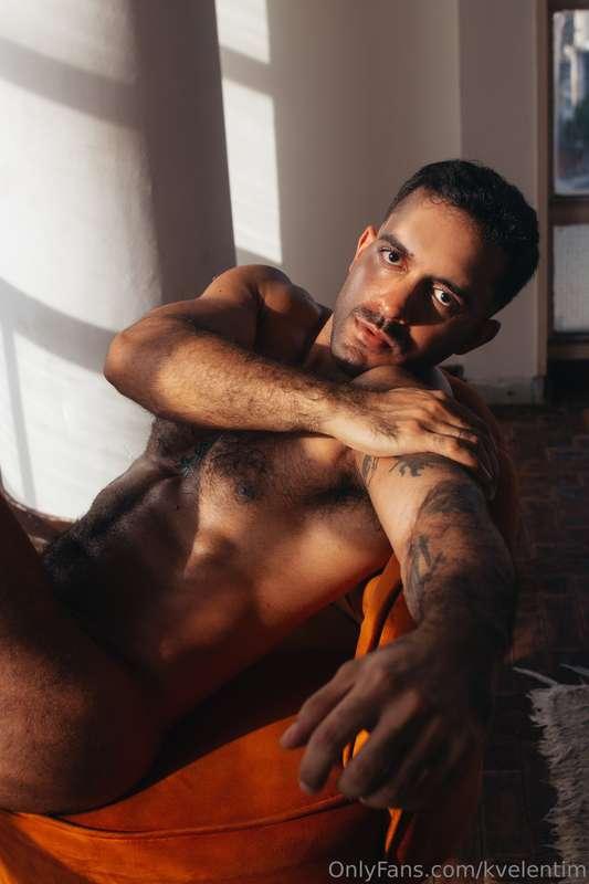 🍑😌 I saved some hairy content for you 🧸