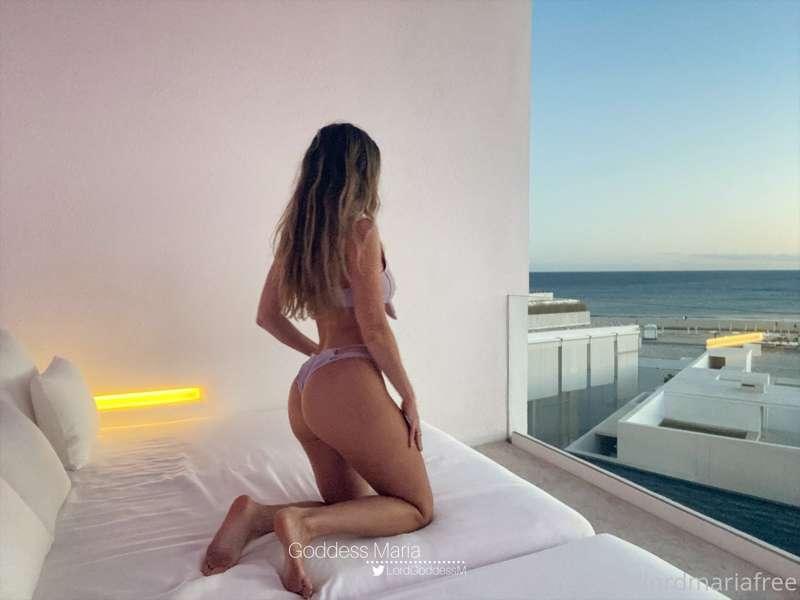 Slavecation life is the only life for Me

onlyfans.com/lordm..