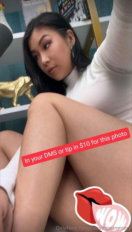 Look up my skort! 🔥 FULL BUNDLE ONLY FOR $10 😘