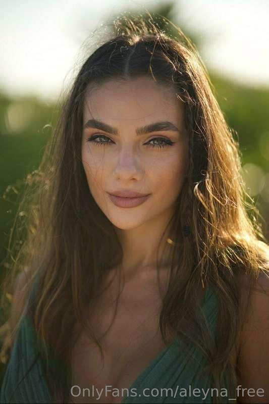 aleyna.krezz.free main image