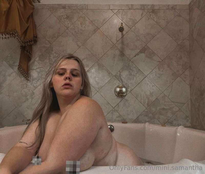 The jacuzzi shoot was a blast, literally! 😉💦