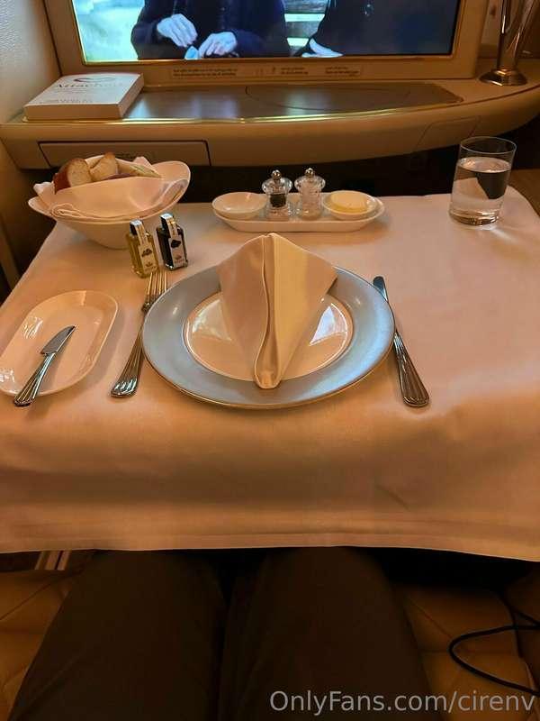 🍽️ My current place setting 🍽️ 
Now to see if it tastes as g..