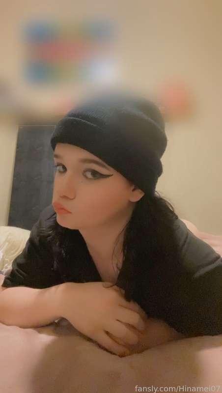 I’ve had people ask me to post just my face so here’s a few pics xx