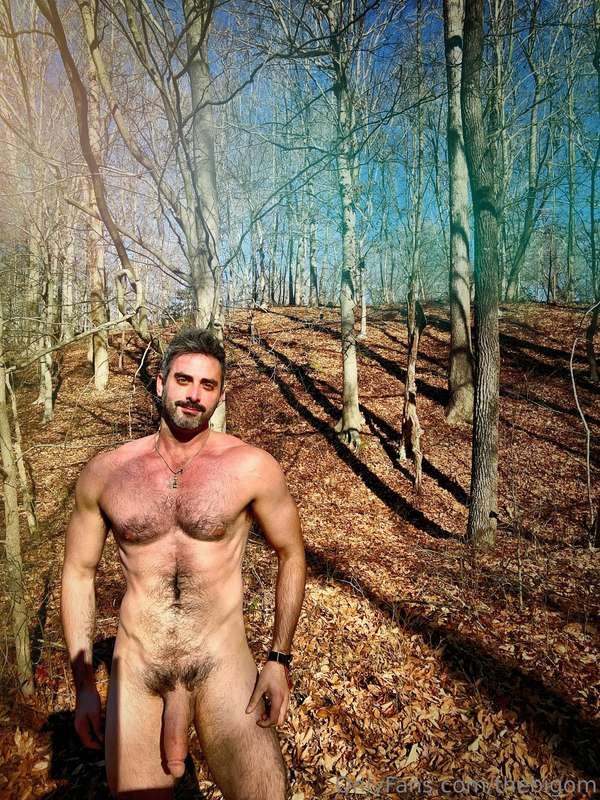I got to take some naked photos outside on our walk this wee..
