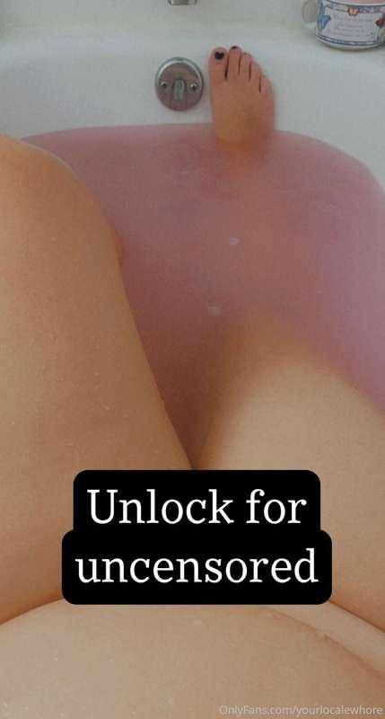 it’s bathtime 🛁💕🫧  { uncensored close up 🐱 shots & 2 videos ..