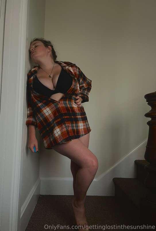 Mmm I love getting cozy in flannels this time of year 🎃💋