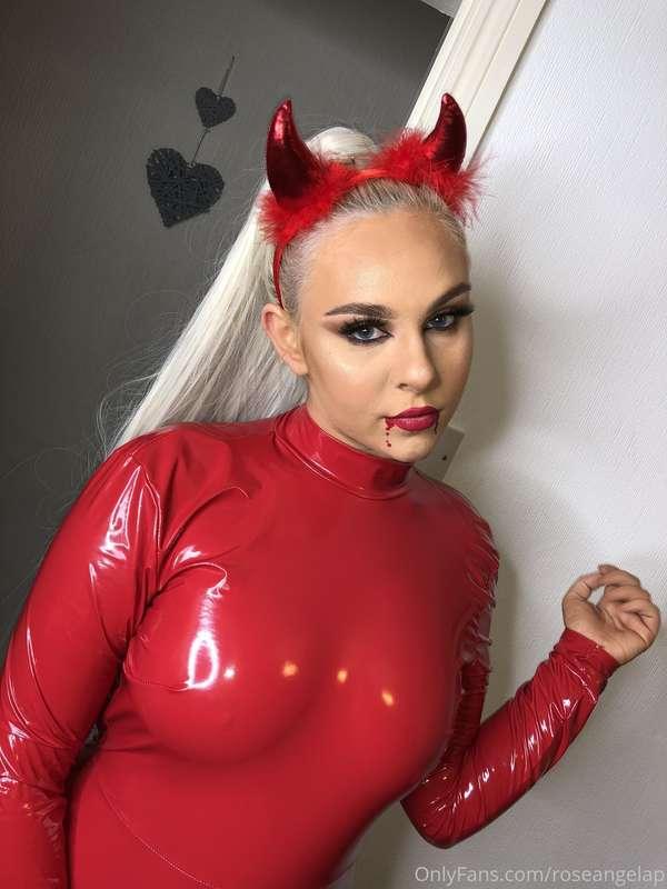 Who wants to see more 😜