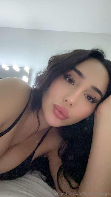 Hi 😘😘