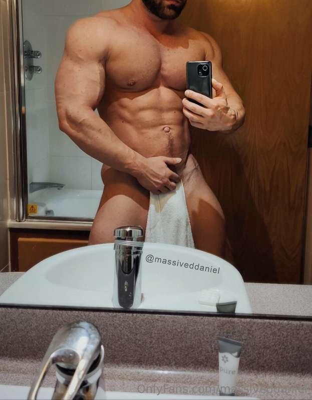 massiveddaniel main image