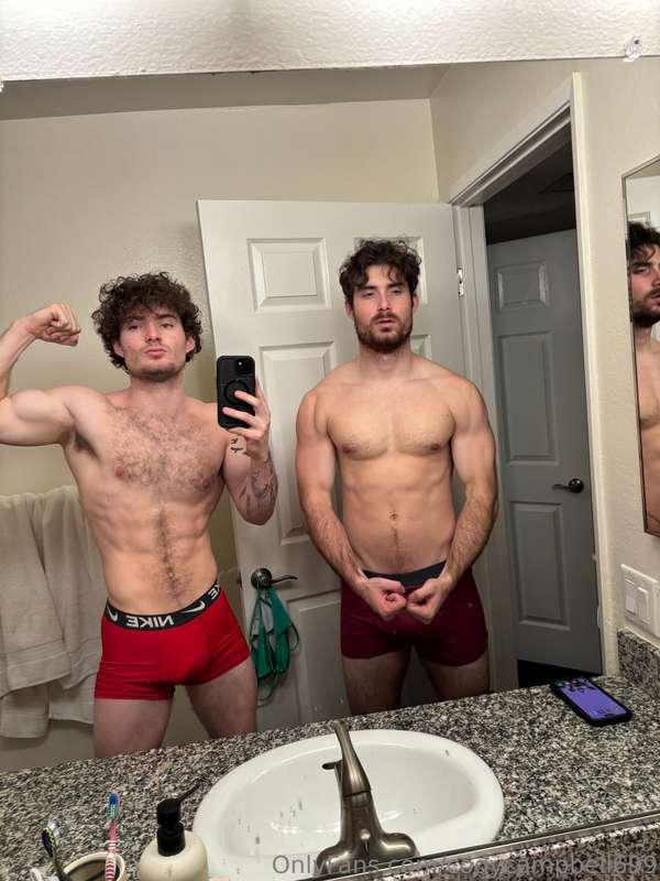 Just me hanging out w my big bro @rexycampbell text us for c..