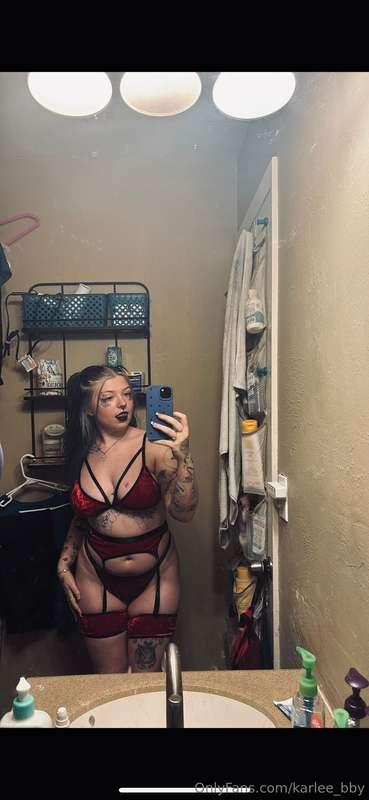 Let’s have fun get tangled in my webs 😩🕸️ 