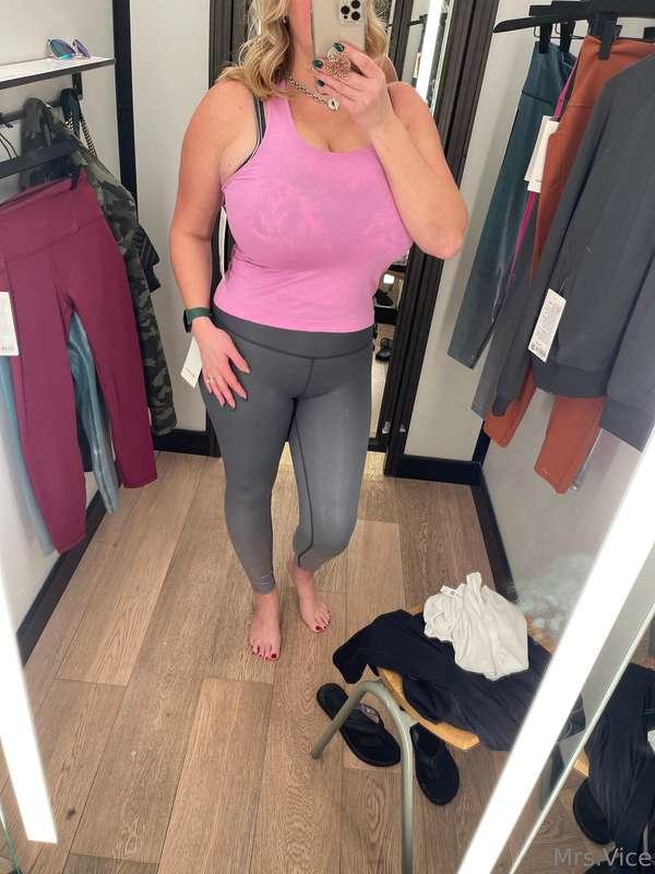 How about this pink top???