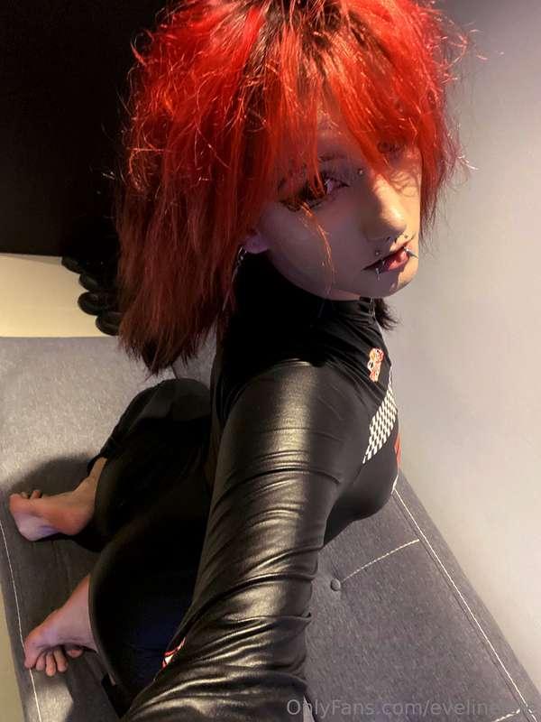 evelinelore image #0