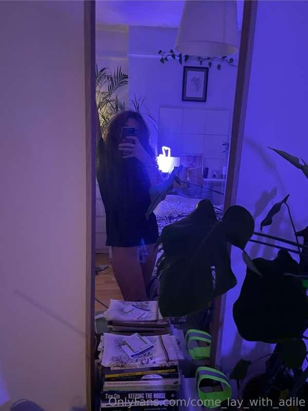 come_lay_with_adile image #0