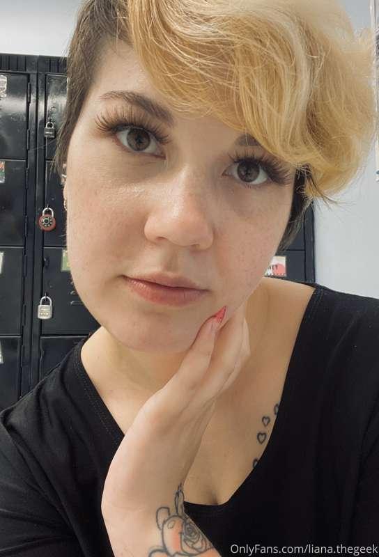 Work sucks 😩