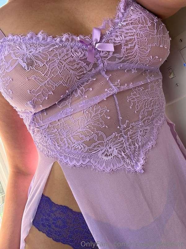 Few more pics I didnt get a chance to share from this outfit..