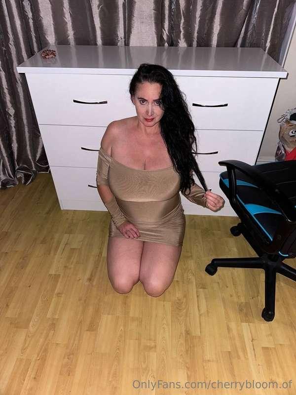 On my knees...just the way you like it 🍒🔥💦🚀