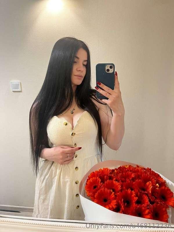 Flowers always make people better, happier and more helpful;..