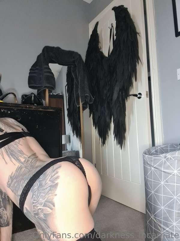 darkness_incarnate image #0