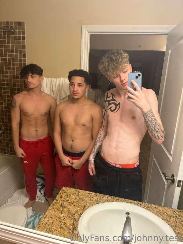 Hey ;) little collab with my 2 boys who just started on OF @..