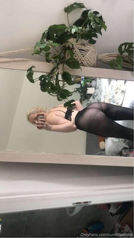 sunfl0werdoll image #15