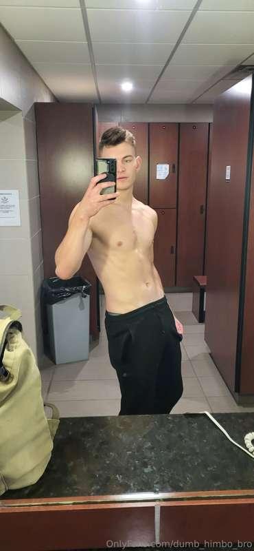 dumb_himbo_bro image #9