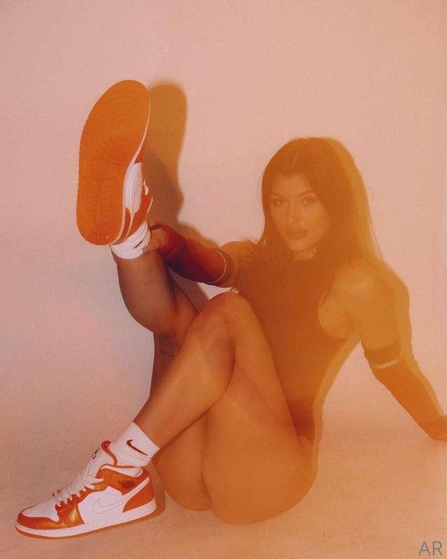 should I make merch with me on it🙊👹