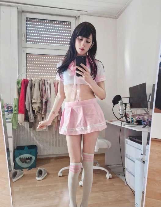 just posted the first remake of this set 💗👀