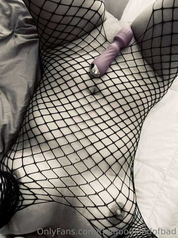 Fish nets and vibrators, two of my favorite things!

I want ..