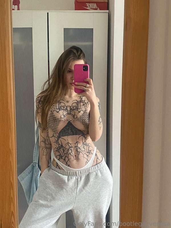 Najbardziej sexy sąsiadka na osiedlu