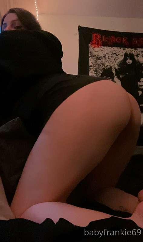 👀