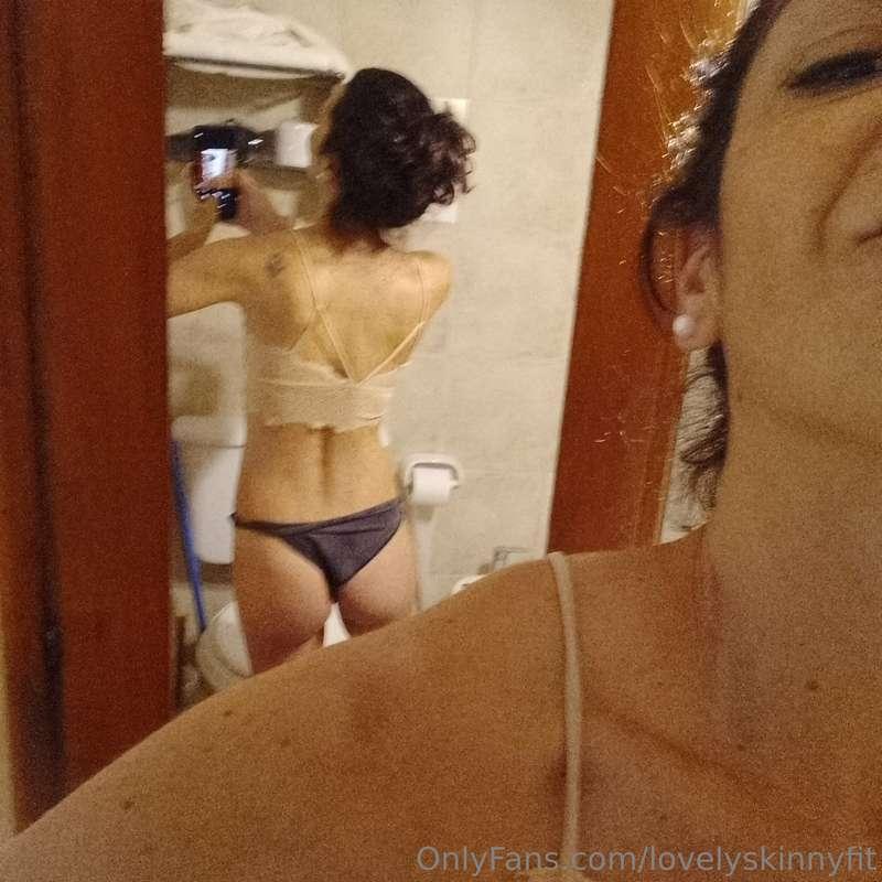 Do you like my back? Little hard ass ready.