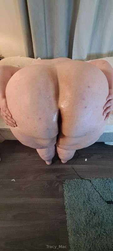 Can you handle this MASSIVE ASS?