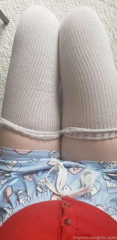 Sorry this isn't racier but look at my thighs