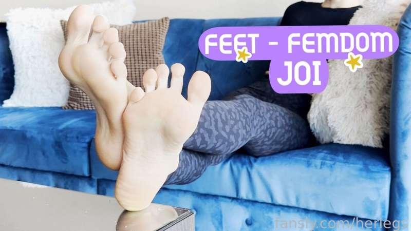 Ok loser... It's Sunday Worship... you want to Squirt that pathetic beta juice? Well here is your chance... This new #JOI video is going to blow your mind... if you like feet, and you know you do... this is the perfect video for a disgusting beta like you.

You are allowed to goon to this video, and a 🐤 is included... so you will be able to squirt. but you haven't proved to me that you are a good beta, today. So you are not allowed to enjoy it. You will ruin it. 🙂.... 

Just this time, next time you watch it, you are allowed to enjoy it beta. 

My Feet Own you loser. 

