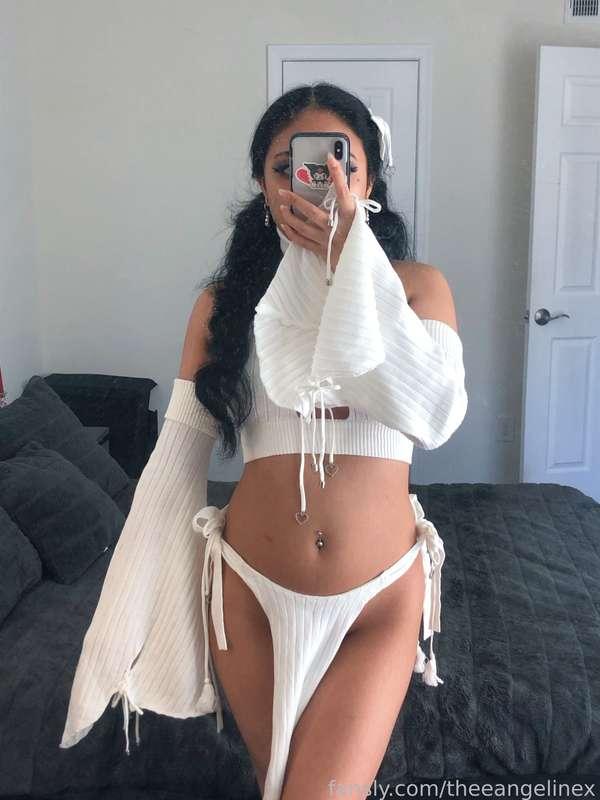 theeangelinex image #6