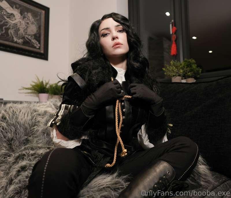 i present to you: yennefer of hornyberg