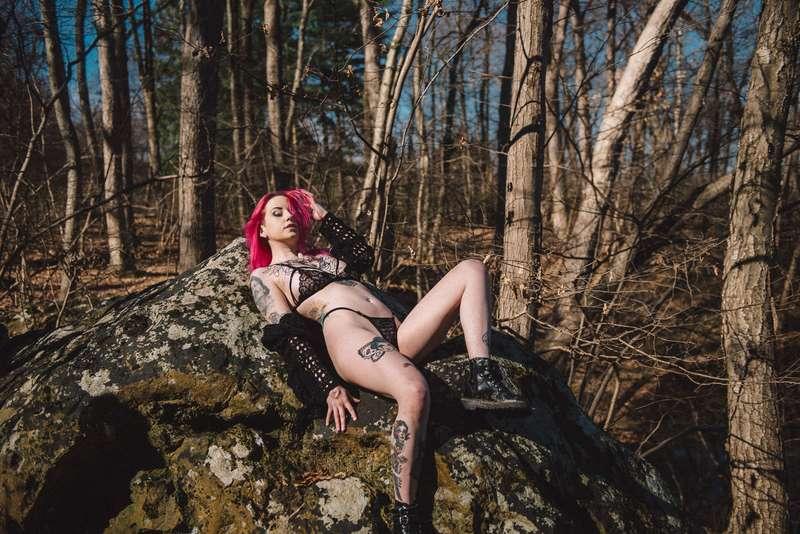 ladylazarus image #3