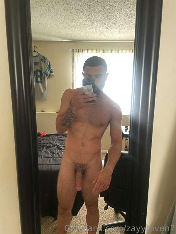 posted up 🍆