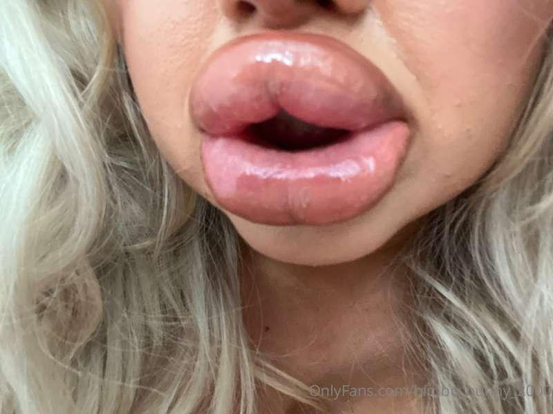 I love my lips, but I love it even more when they are bigger..