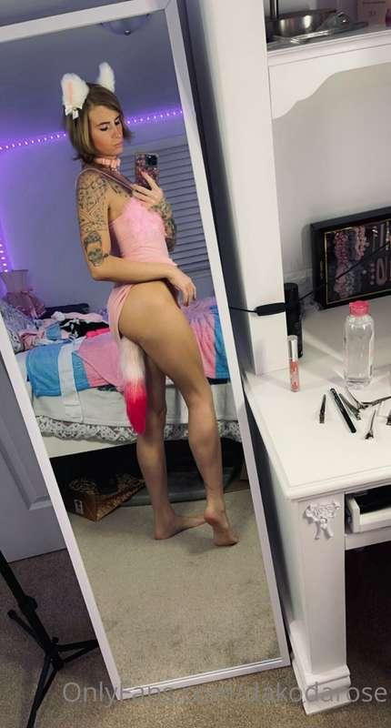 Couple quick pics, swipe🤗 I hope your all having a great Fri..