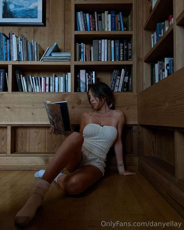 In need of book recos … send some please 🙏🏼