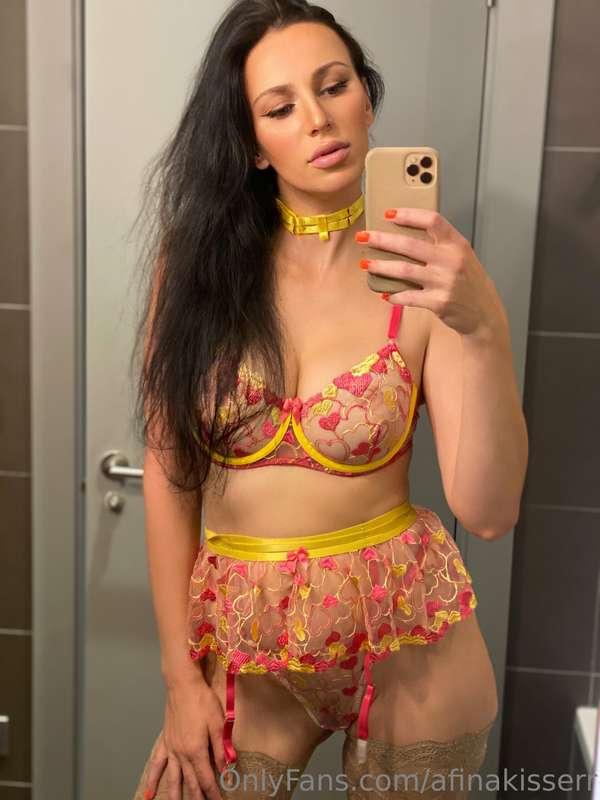 Hi, hru? Who wanna jerkoff - new stuff in VIP @afinakisser 🌶..